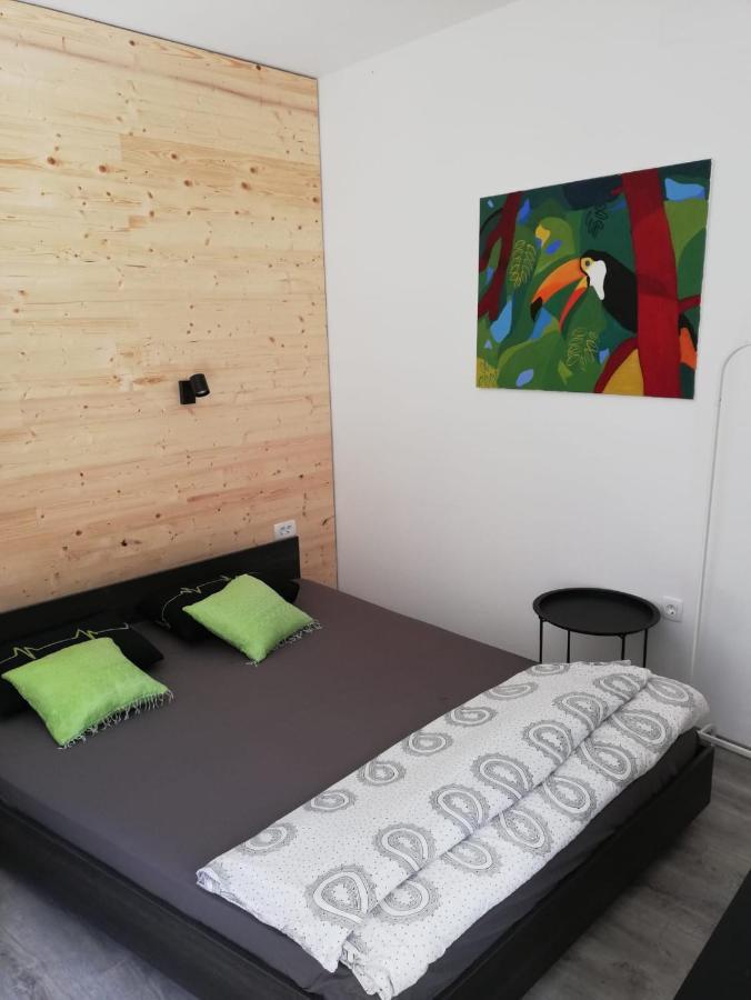 Ferienwohnung Studio apartman Fleiss Samobor Exterior foto