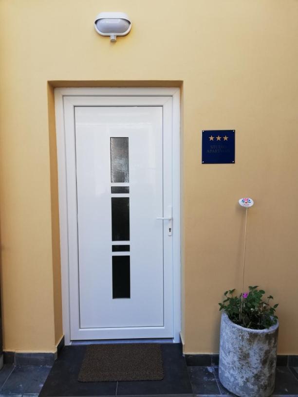 Ferienwohnung Studio apartman Fleiss Samobor Exterior foto